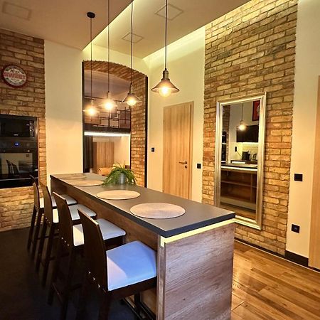 Ultra Modern Home Budapest Ngoại thất bức ảnh